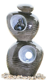 中国 右の重量の屋内水を取付けること容易な庭の球の装飾の樹脂水噴水のガラス繊維の圧延球の噴水 サプライヤー